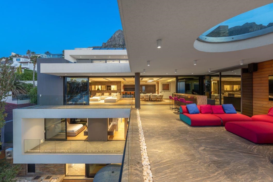 4 Bedroom Property for Sale in Camps Bay Western Cape